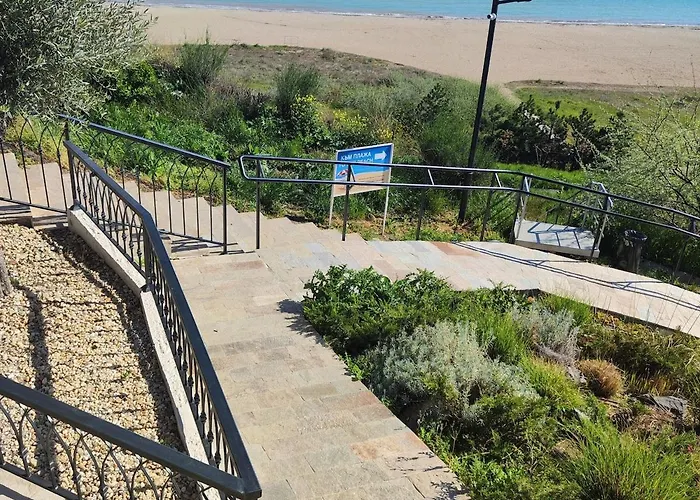 Violeta - With Sea View In 1st Line Sarafowo