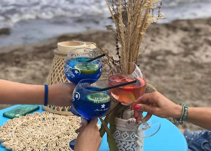 Violeta - With Sea View In 1st Line Sarafowo Апартамент